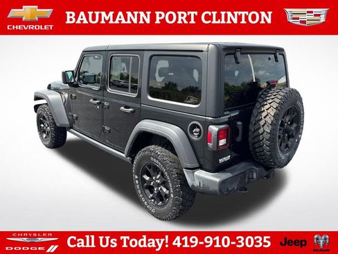 Used 2022 Jeep Wrangler Unlimited Sport AWD/4WD image 3