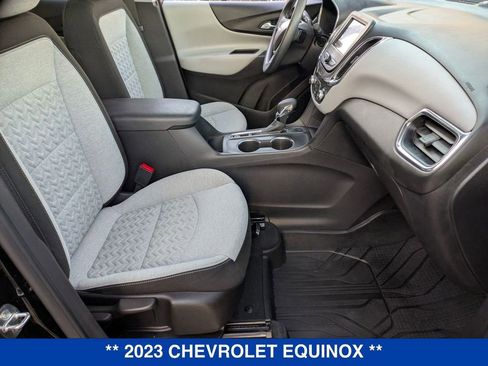 Certified 2023 Chevrolet Equinox LS w/ LS Convenience Package image 44