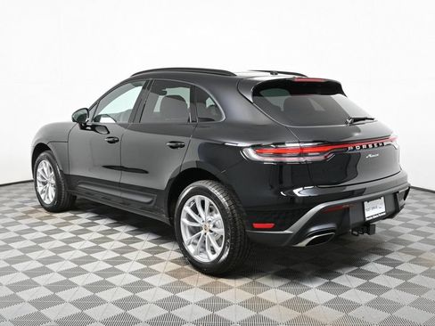 Used 2026 Porsche Macan AWD/4WD image 3