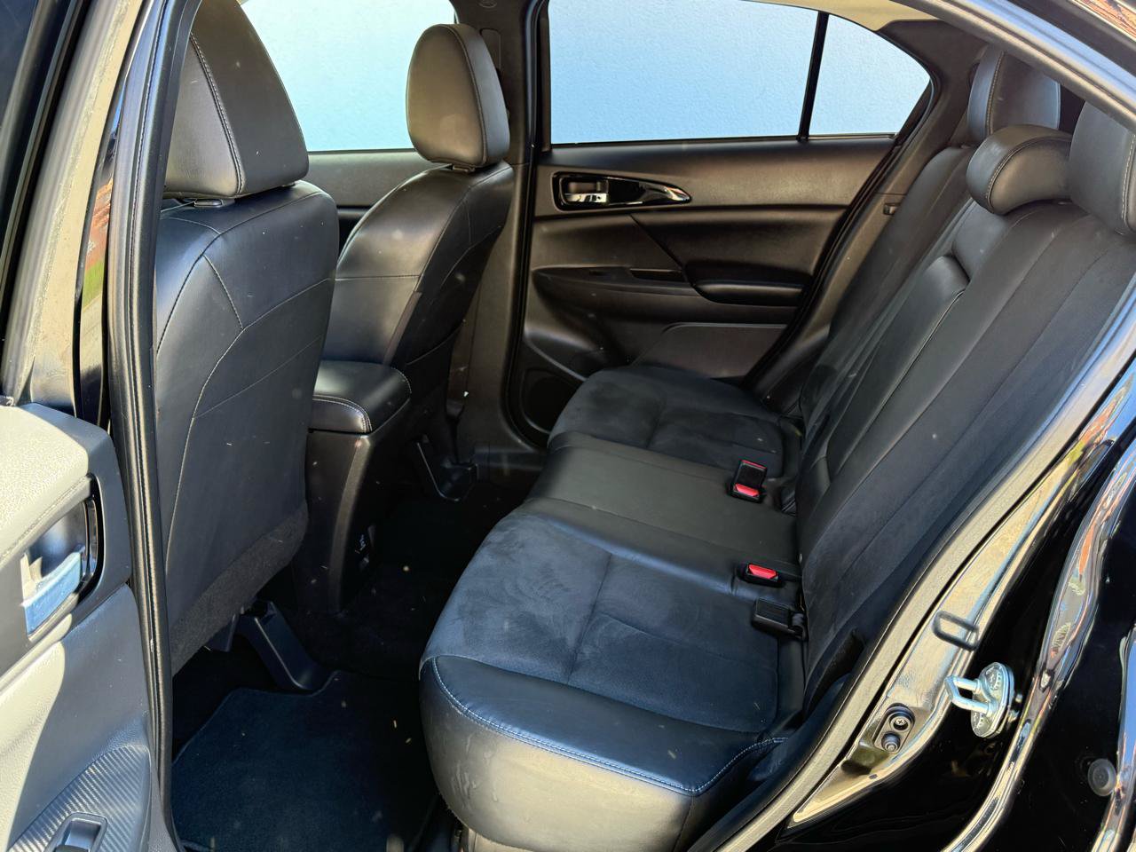 Used 2022 Mitsubishi Eclipse Cross SE FWD image 35