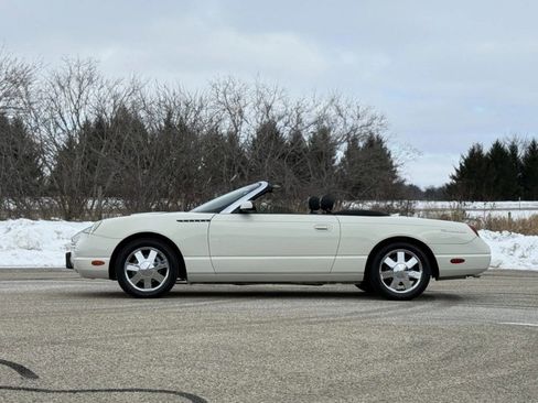 Used 2002 Ford Thunderbird Base image 5