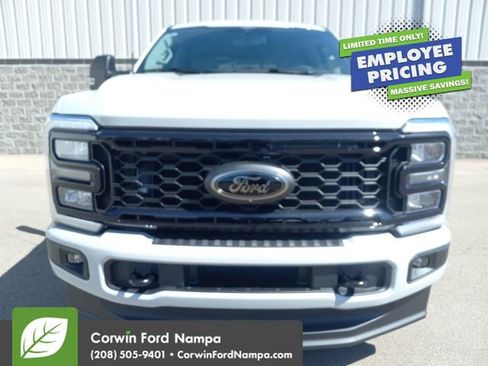 New 2026 Ford F350 XLT w/ XLT Premium Package AWD/4WD image 8