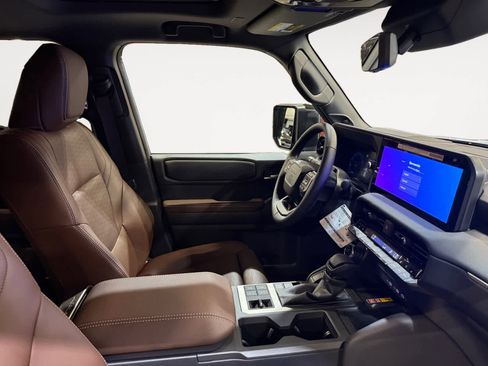 New 2025 Toyota Land Cruiser w/ Premium Package AWD/4WD image 15