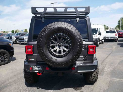 Used 2025 Jeep Wrangler Unlimited Rubicon AWD/4WD image 24