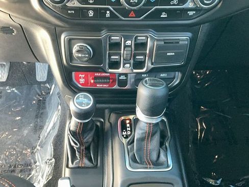 Used 2021 Jeep Gladiator Mojave w/ Trailer Tow Package image 28