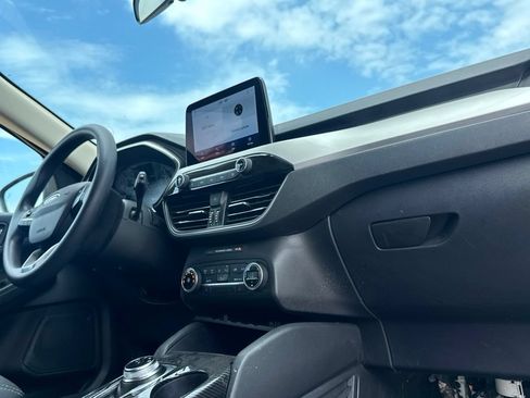 Used 2020 Ford Escape SE FWD image 28