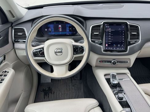 Certified 2023 Volvo XC90 B6 Ultimate image 4