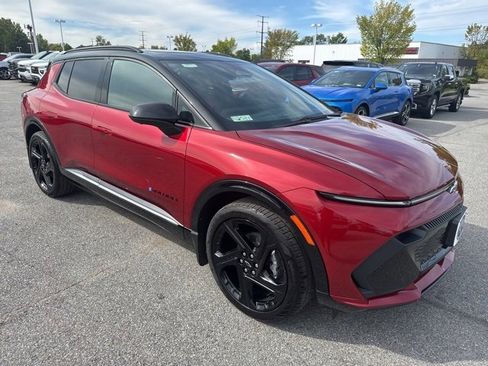 New 2025 Chevrolet Equinox EV RS image 8