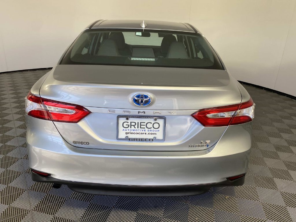 Used 2020 Toyota Camry LE w/ Sunroof Package FWD image 7