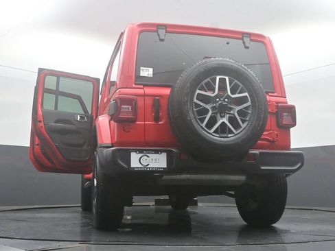 Used 2024 Jeep Wrangler Unlimited Sahara w/ Technology Group AWD/4WD image 64