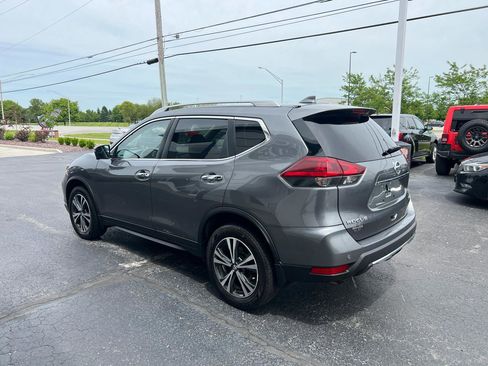 Used 2019 Nissan Rogue SL AWD/4WD image 3