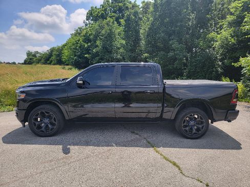 Used 2022 RAM 1500 Limited w/ Night Edition AWD/4WD image 5