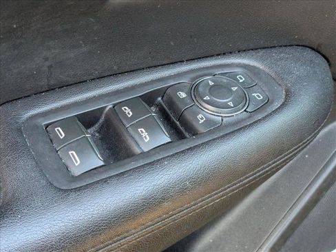 Used 2019 Cadillac XT5 Premium Luxury image 12