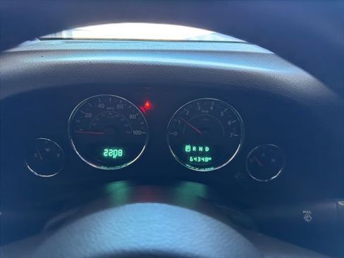 Used 2017 Jeep Wrangler Sahara image 26