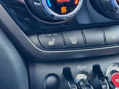 Certified 2024 MINI Cooper Countryman S FWD image 19