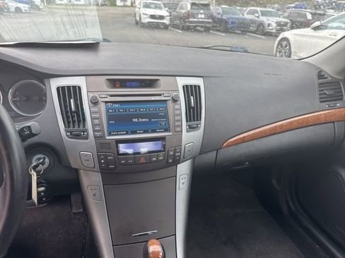 Used 2010 Hyundai Sonata Limited w/ Navigation Pkg 6 image 13
