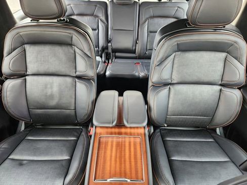 New 2025 Lincoln Navigator L Black Label image 14