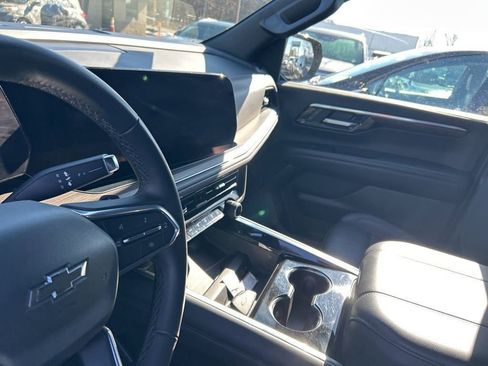 Used 2025 Chevrolet Tahoe Z71 image 10