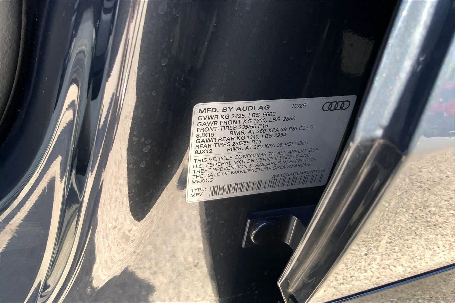 Used 2025 Audi Q5 Premium Plus w/ Premium Plus AWD/4WD image 34