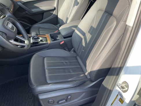 Certified 2023 Audi Q5 2.0T Premium Plus w/ Premium Plus Package AWD/4WD image 17