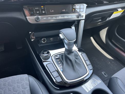 New 2026 Kia Seltos S FWD image 13