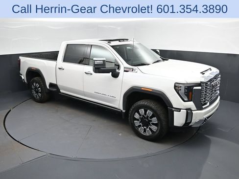 Used 2024 GMC Sierra 2500 Denali w/ Denali Reserve Package AWD/4WD image 38