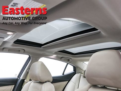 Used 2017 Nissan Maxima Platinum image 34