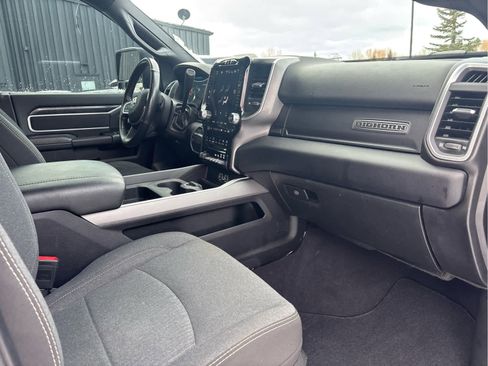 Used 2024 RAM 2500 Big Horn w/ Sport Appearance Package image 41