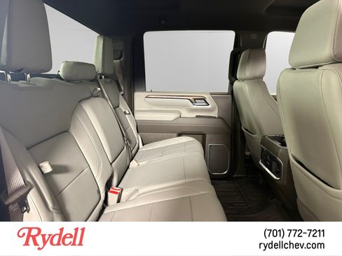 Used 2026 GMC Sierra 2500 SLT AWD/4WD image 17
