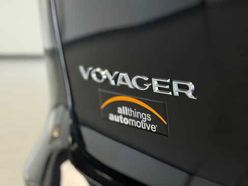 Used 2024 Chrysler Voyager LX FWD image 36
