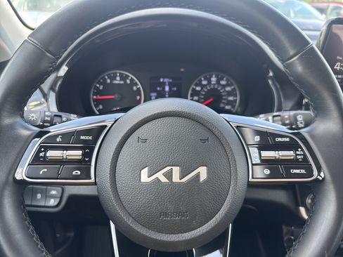 Used 2023 Kia Seltos EX AWD/4WD image 10