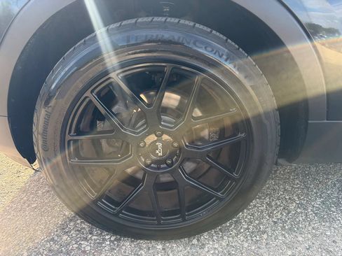 Used 2015 Ford Explorer Sport w/ Equipment Group 401A AWD/4WD image 18