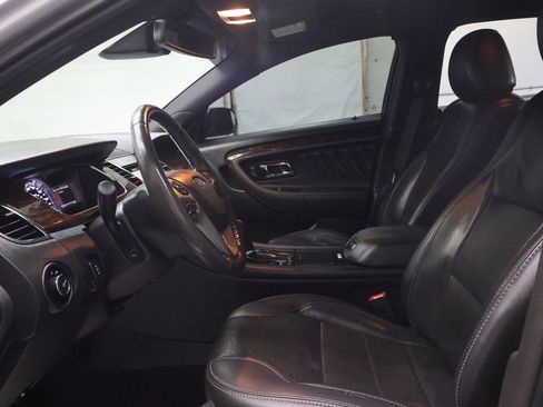 Used 2019 Ford Taurus Limited image 16