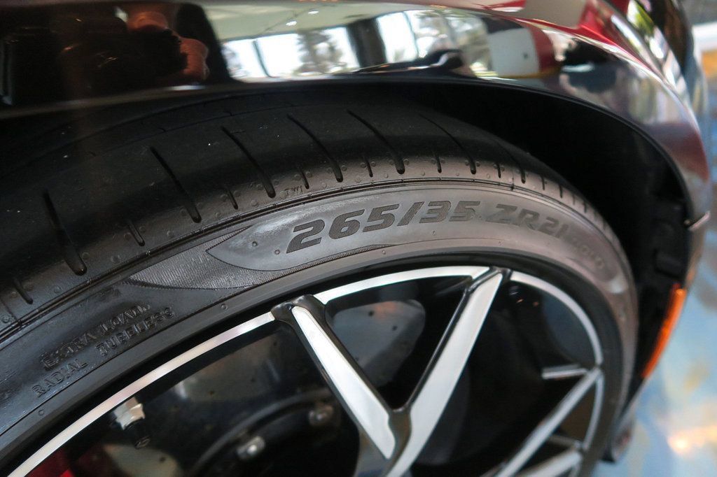 Used 2019 Aston Martin DBS Superleggera RWD image 31
