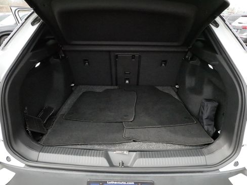 Used 2023 Volkswagen ID.4 Pro S Plus AWD/4WD image 18