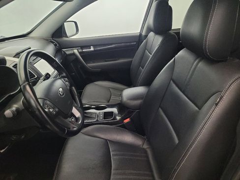 Used 2014 Kia Sorento EX w/ EX V6 Touring Package AWD/4WD image 17