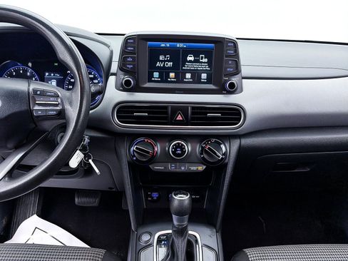 Used 2020 Hyundai Kona SE image 6