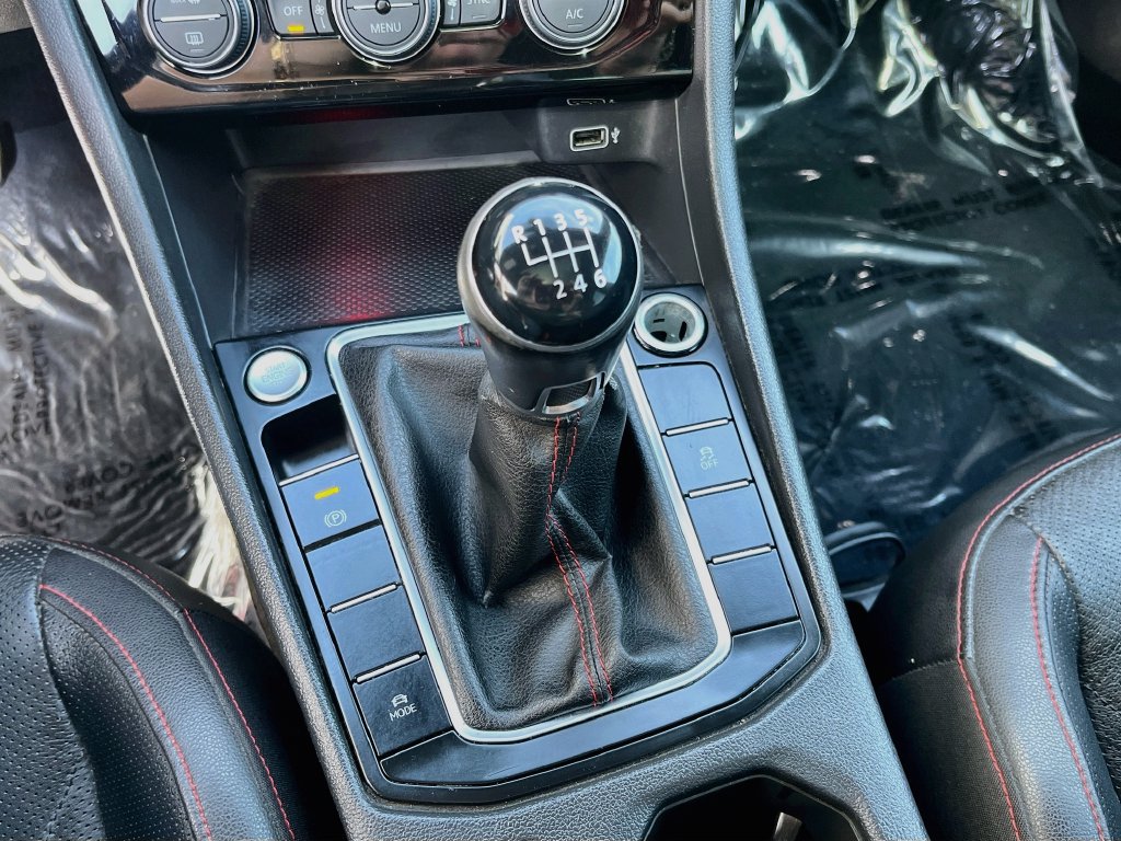 Used 2019 Volkswagen Jetta GLI Autobahn FWD image 17