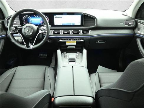 Certified 2026 Mercedes-Benz GLS 450 4MATIC image 22