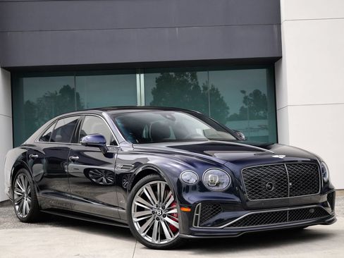 Used 2025 Bentley Flying Spur Plug-In Hybrid AWD/4WD image 1