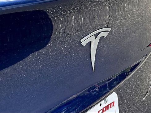 Used 2021 Tesla Model Y Long Range AWD/4WD image 24