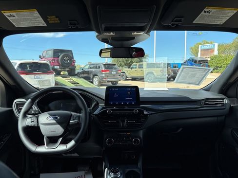 Used 2025 Ford Escape ST-Line Select image 40