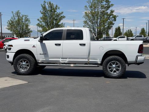 Used 2025 RAM 2500 Big Horn AWD/4WD image 5