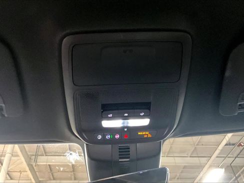 Used 2026 GMC Acadia Elevation w/ Elevation Premium Package image 34