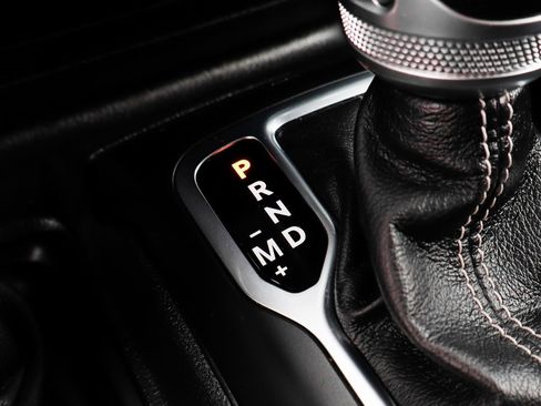 Used 2021 Jeep Gladiator Overland w/ LED Lighting Group image 31