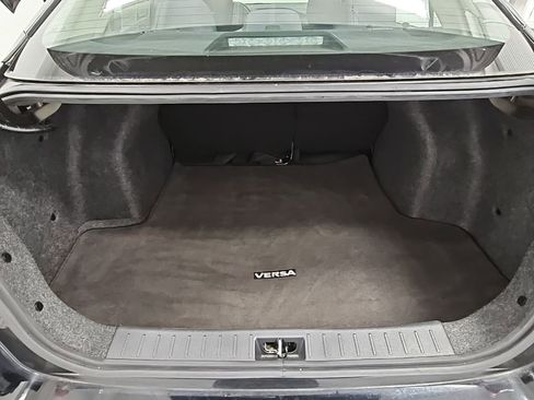 Used 2021 Nissan Versa SR w/ Convenience Package image 28