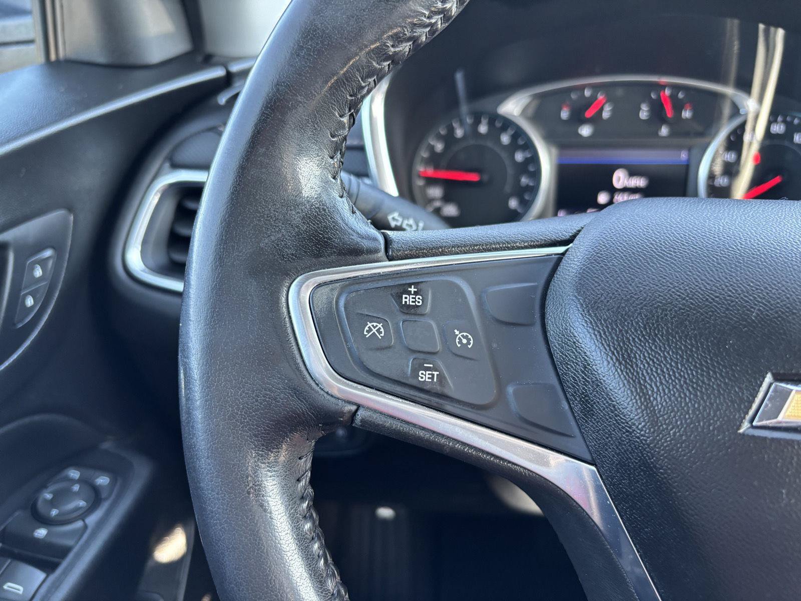 Used 2019 Chevrolet Equinox Premier FWD image 21