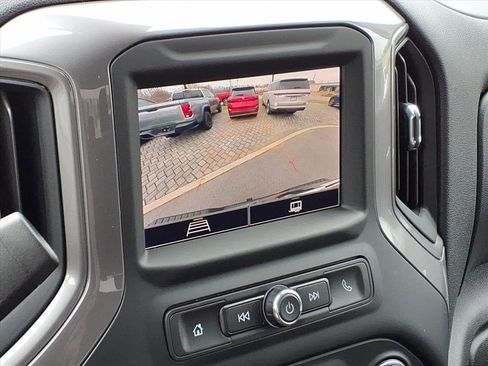 Used 2022 Chevrolet Silverado 1500 Custom image 15