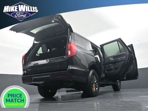 New 2025 Ford Expedition Tremor image 29