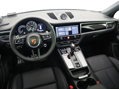 New 2026 Porsche Macan S image 17